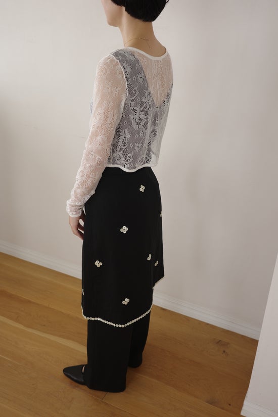 Pearly skirt