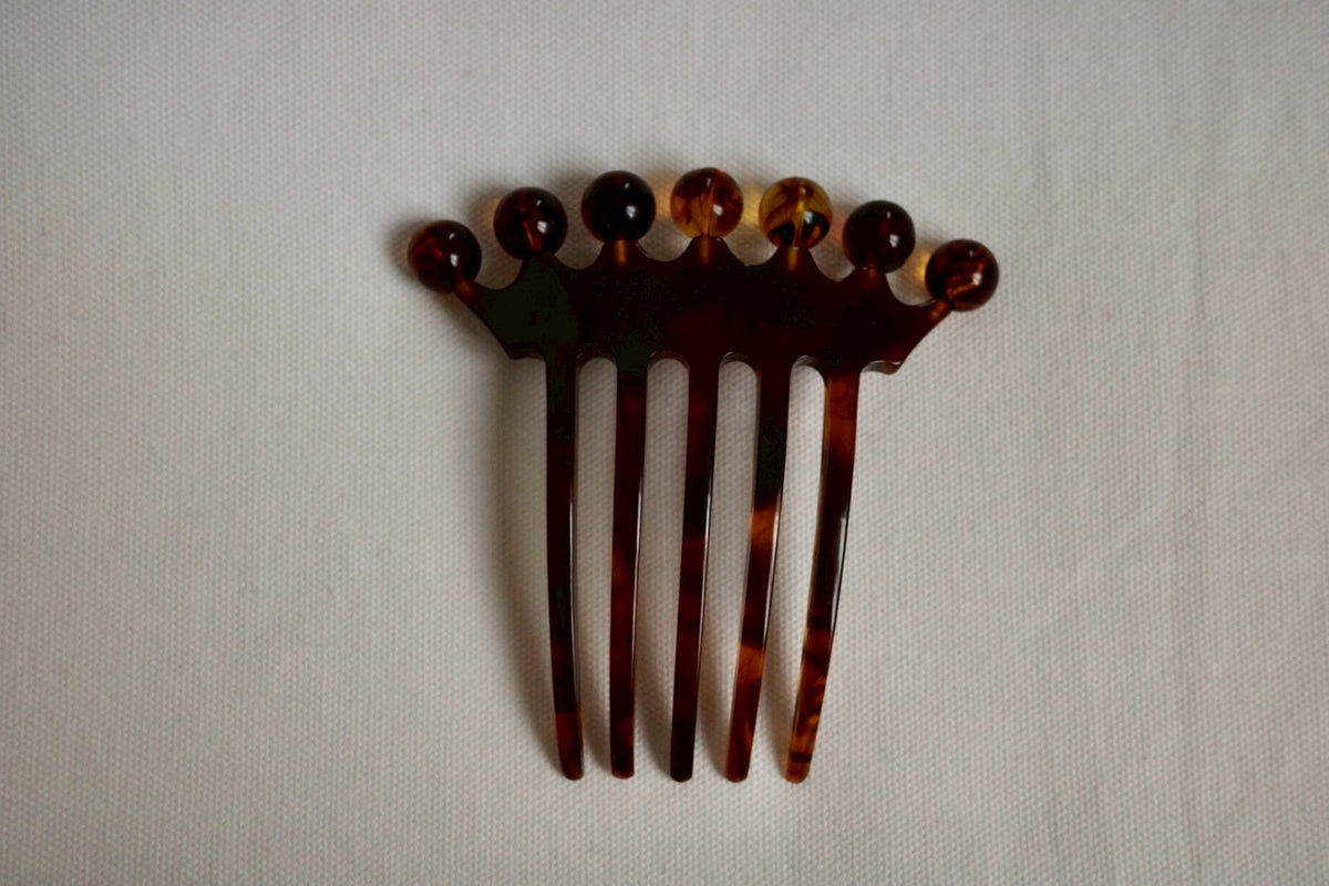 Tortoiseshell hair comb