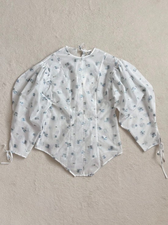 Flower jacquard blouse