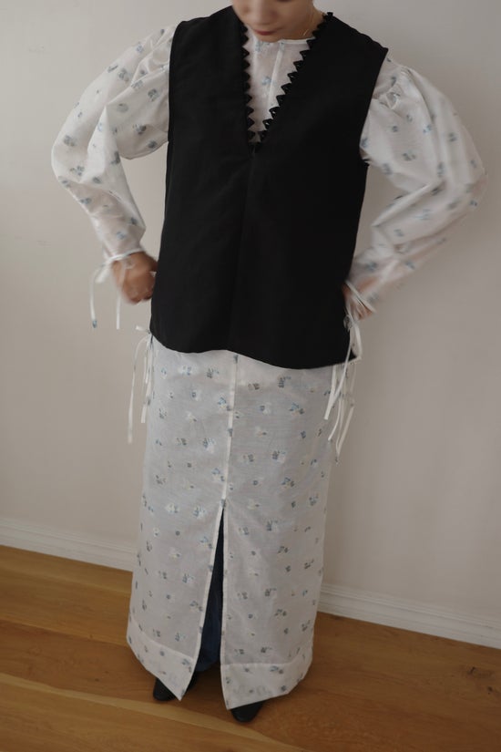 Silk linen vest