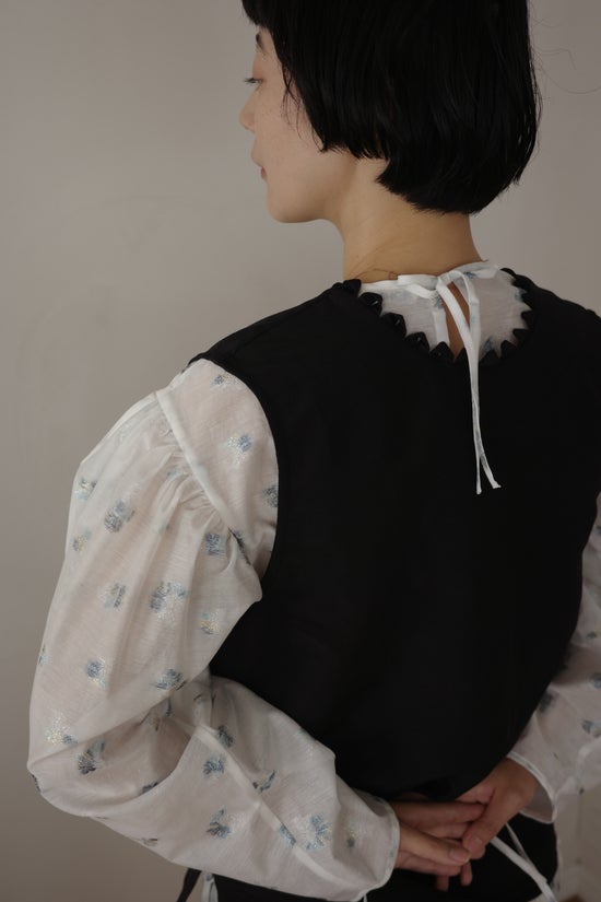 Silk linen vest